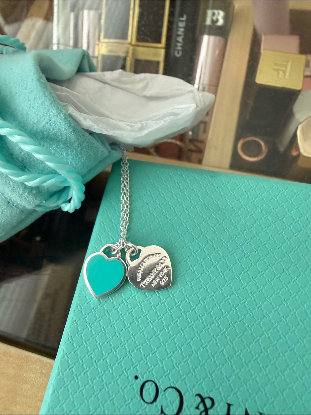 Authentic Tiffany & Co. Double Heart Pendant Necklace in Blue-Green - Picture 5 of 6